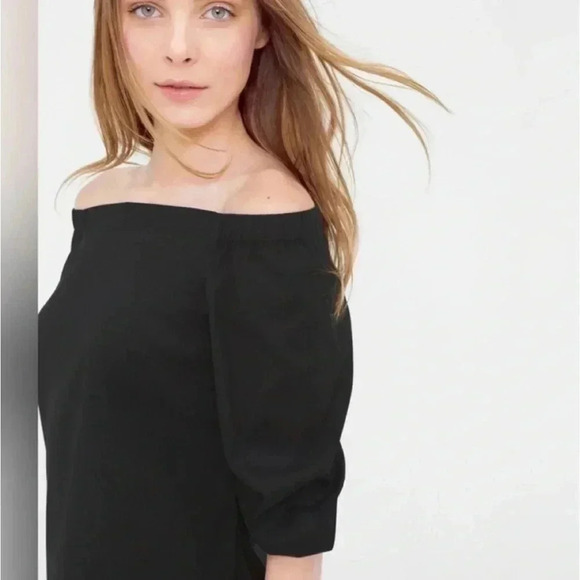 NWT White House Black Market Off-The-Shoulder
Poplin black Top - small - Picture 3 of 10